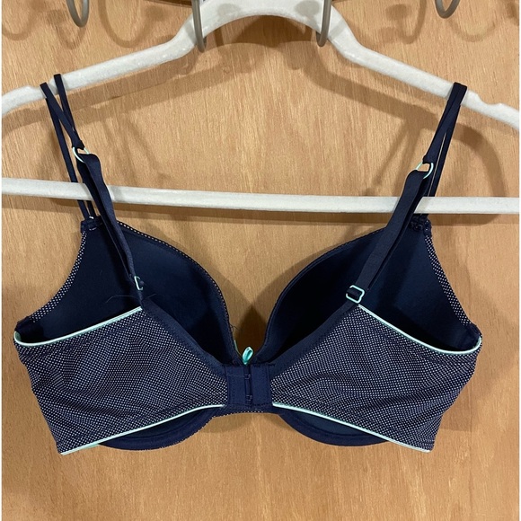 2 warners blue bras - Picture 3 of 5